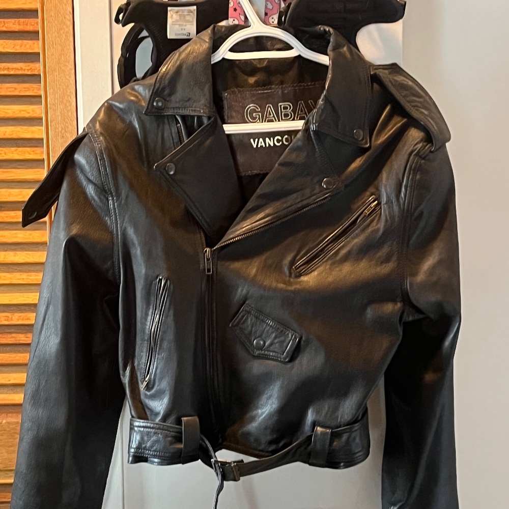 Vintage leather bomber